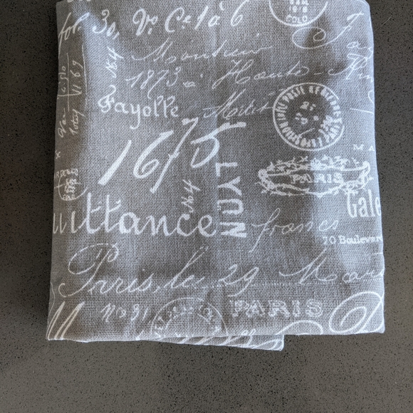 7/$25 French script cushion cover New - Picture 3 of 5